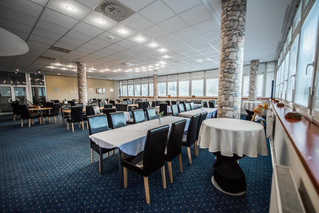 Plejsy Hotel Krompachy Luaran gambar