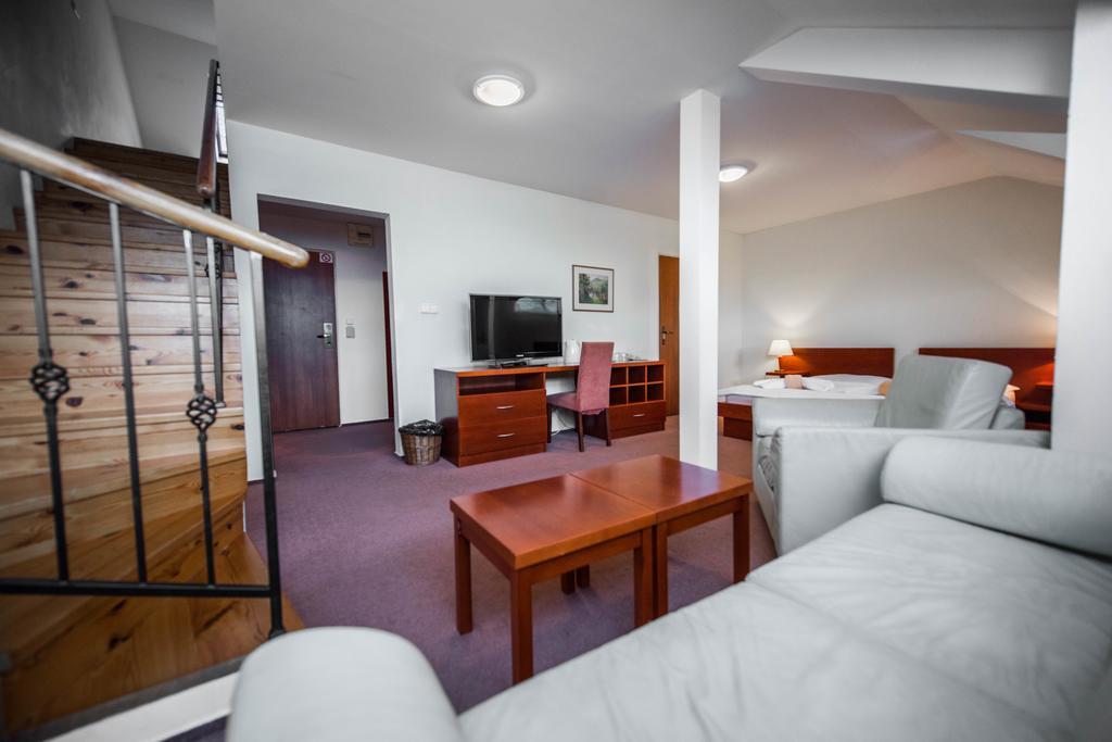 Plejsy Hotel Krompachy Luaran gambar